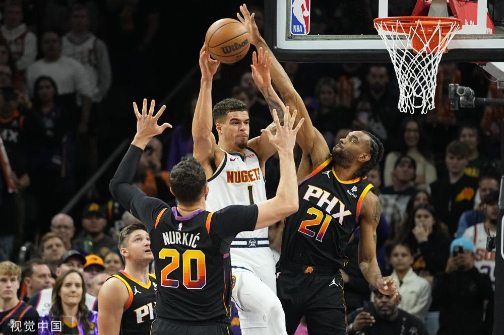 凭借细腻的 凭借细腻的